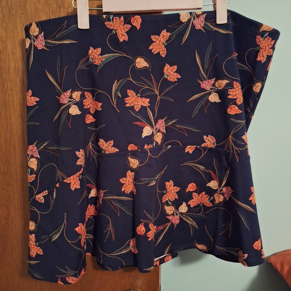 Final Sale* Loft Women's Navy Blue Floral Print Flare Knee Length Skirt Size XL